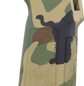 B5 SYSTEMS TYPE 23 PISTOL GRIP - WOODLAND BEAVERTAIL